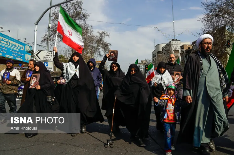 بیعت با سومین رهبر انقلاب