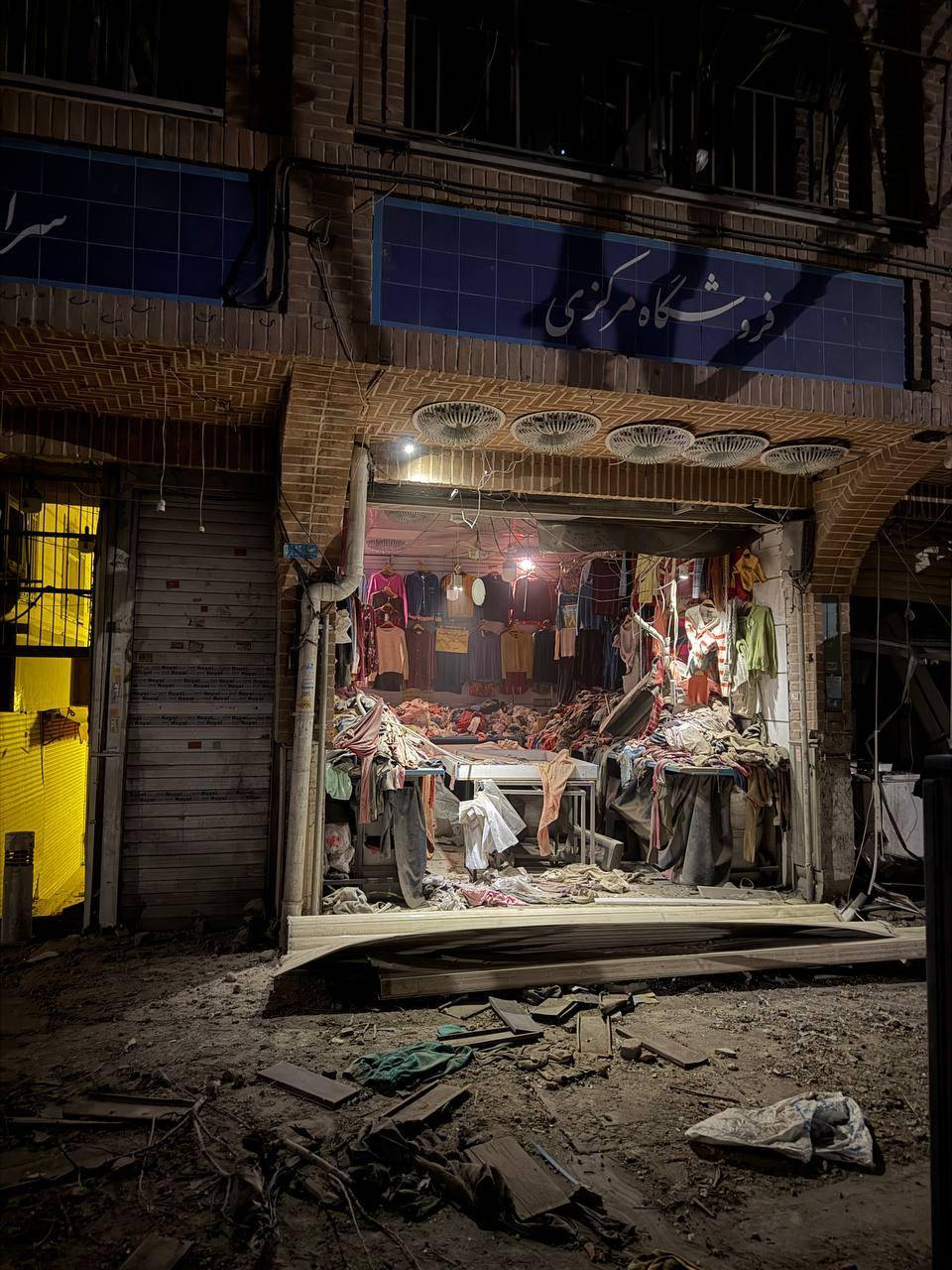 تخریب مغازه های بازار