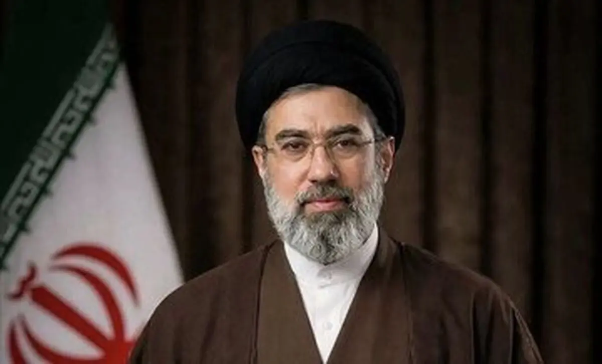 تجمع بزرگ بیعت با رهبر معظم انقلاب اسلامی در میدان انقلاب
