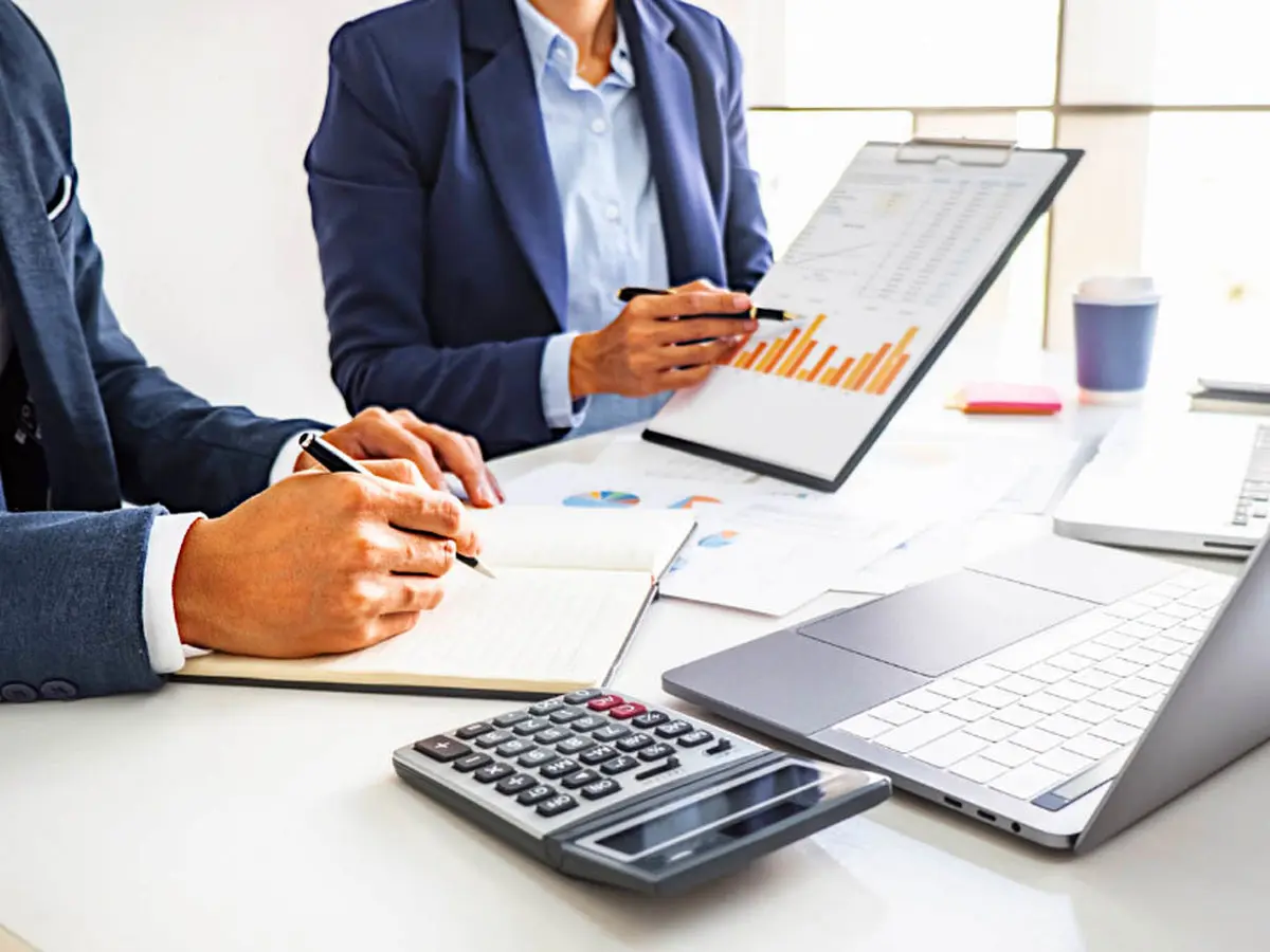 مزایای همکاری با یک شرکت حسابداری حرفه‌ای