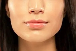 هشداری که لبهایتان از سلامت بدنتان میدهند