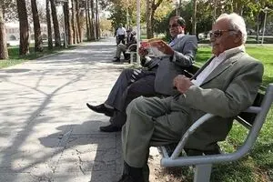 واریزی غافلگیر کننده به حساب بازنشستگان | دو مطالبه مهم امروز تسویه شد