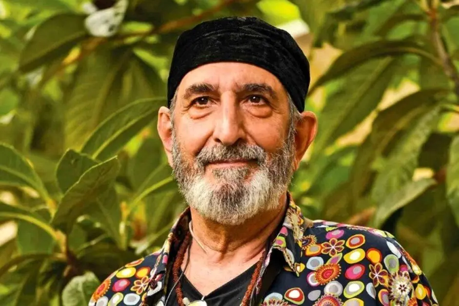 حرف جنجالی فرهاد آئیش/ «دخترها دنبال آدرس خونم‌اند!»