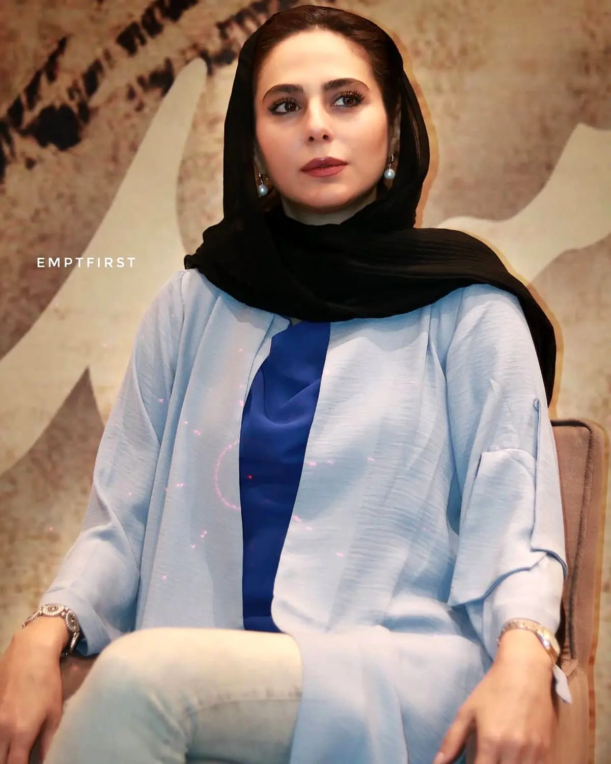 عکس ناراحت کننده رعنا آزادی ور