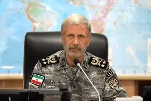 سرلشکر حاتمی: پاسخ قاطع به دشمن تا تنبیه کامل ادامه دارد