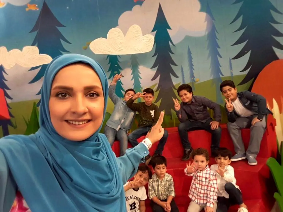 جنجالی ترین عکس از خانم مجری صدا و سیما 
