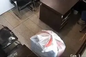 توقیف چمدان جنجالی دیپلمات هلندی در فرودگاه امام