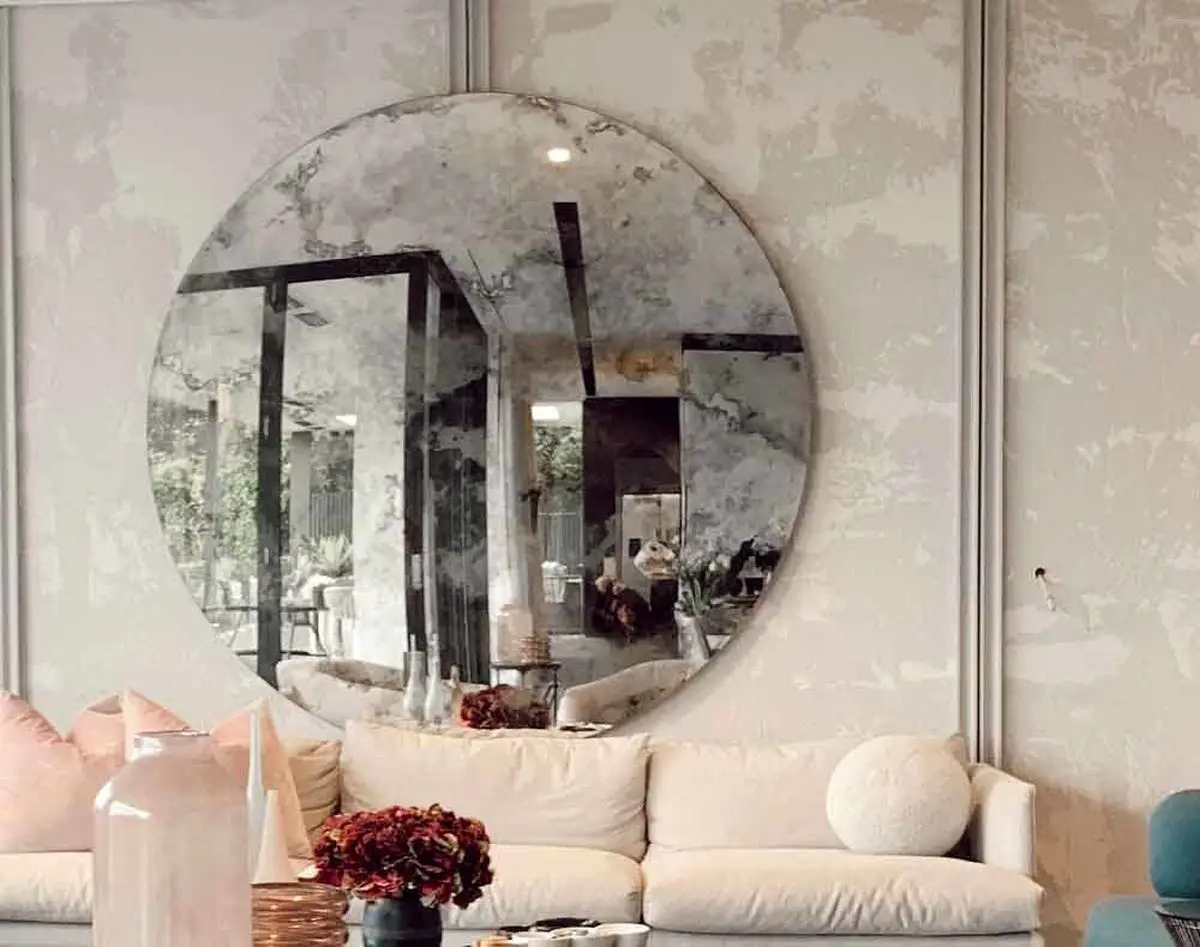 آشنایی با کاربرد کهنه کاری آینه ، نرده شیشه ای و شیشه رنگی لاکوبل