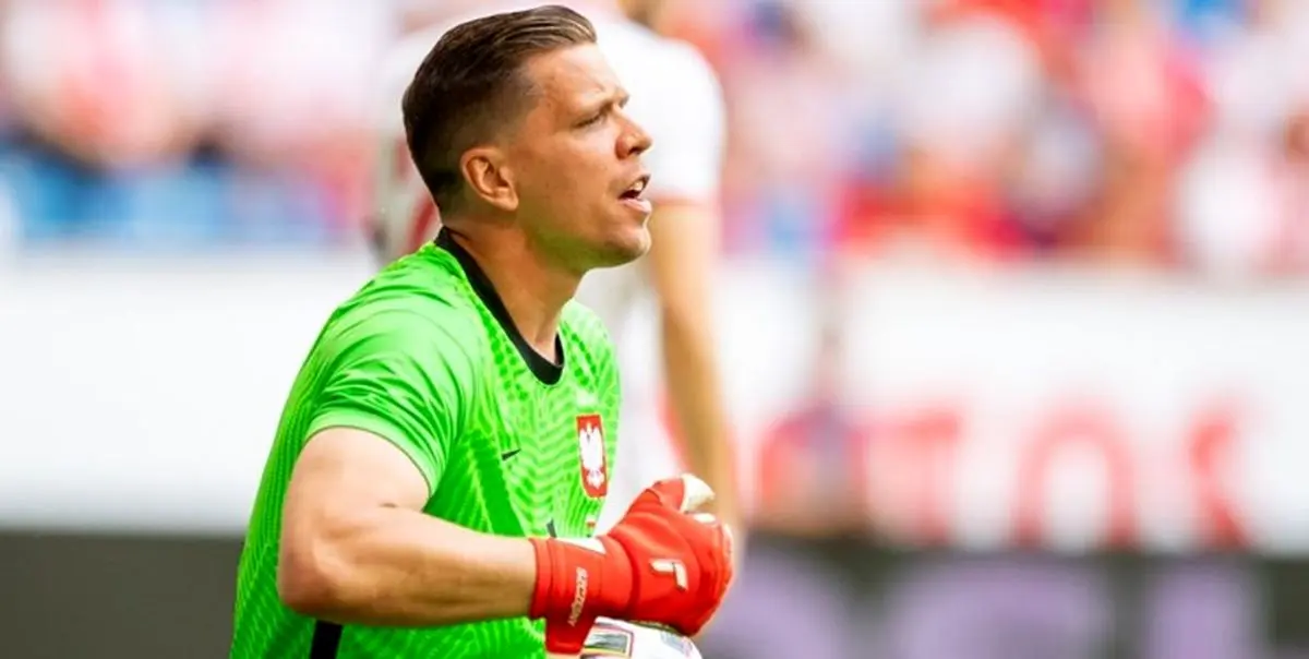 انتشار عکس حاشیه ساز از دروازه بان تیم ملی لهستان