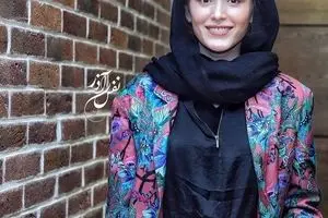تا حالا این عکس قدیمی فرشته حسینی رو دیده بودین ؟ | عمرا اگر تو این عکس فرشته حسینی رو بشناسید
