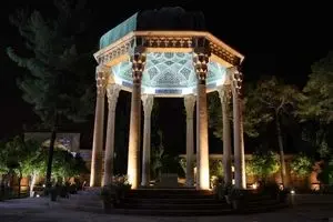 فال حافظ امروز جمعه ۲۵ مهر ۱۴۰۴ | ببینید حافظ شیرازی امروز چه پیامی برای شما دارد ؟