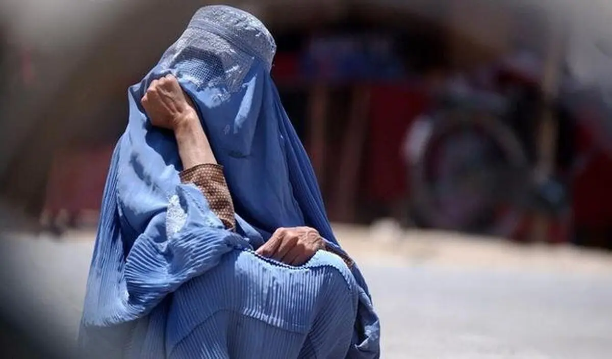 پوشش زنان افغانستان پس از تسلط طالبان | فیلم