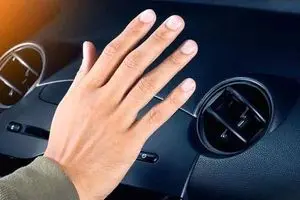 ترفند جادویی برای اینکه کولر ماشین مثل بنز کار کنه | با این راهکار تو یک چشم بهم زدن خنکی کولر 3 برابر کن