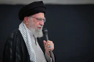 دعوت رهبر انقلاب برای راهپیمایی وفاداری به جمهوری اسلامی 