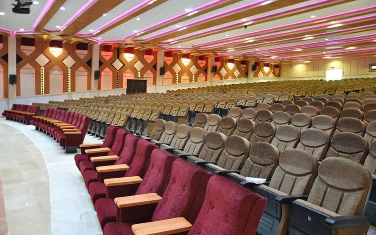 عوامل موثر بر قیمت صندلی سینمایی