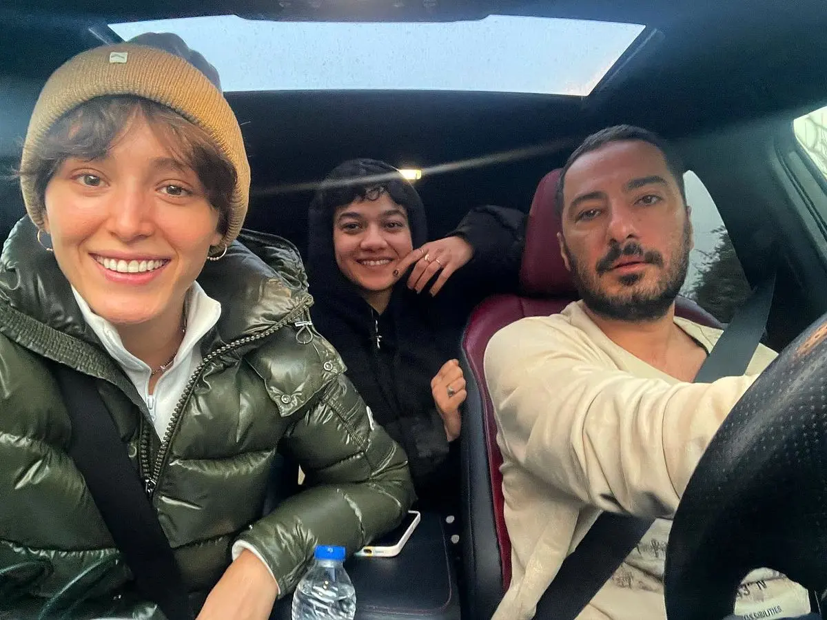 تفریحات لاکچری نوید محمدزاده در کنار همسرش | سفر خارجی نوید محمدزاده با فرشته حسینی