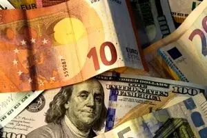 پیش بینی ترسناک درباره قیمت دلار| طلا در راه قله ۲۴ میلیونی؟