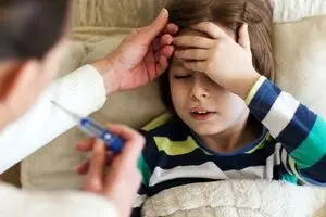 هشدار؛ علائم تشخیص امیکرون و سرماخوردگی در کودکان | پدر و مادرها حتما بخوانند