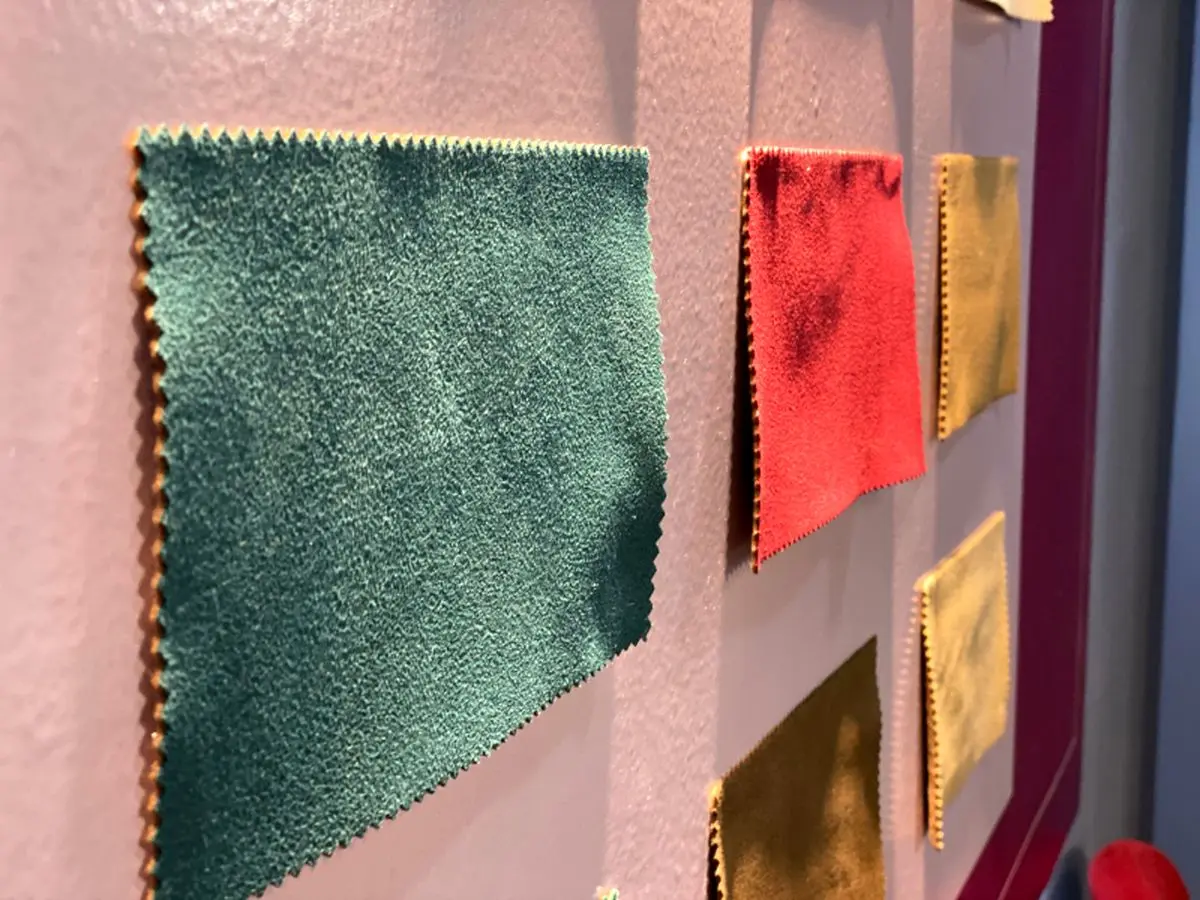 پارچه مبلی مخمل در گالری نوری | راهنمای انتخاب تا خرید حرفه‌ای