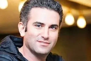 خواستگاری جنجالی هوتن شکیبا از دختر جوان تماشاگر | سریع جواب بله را گرفت ! + ویدئو