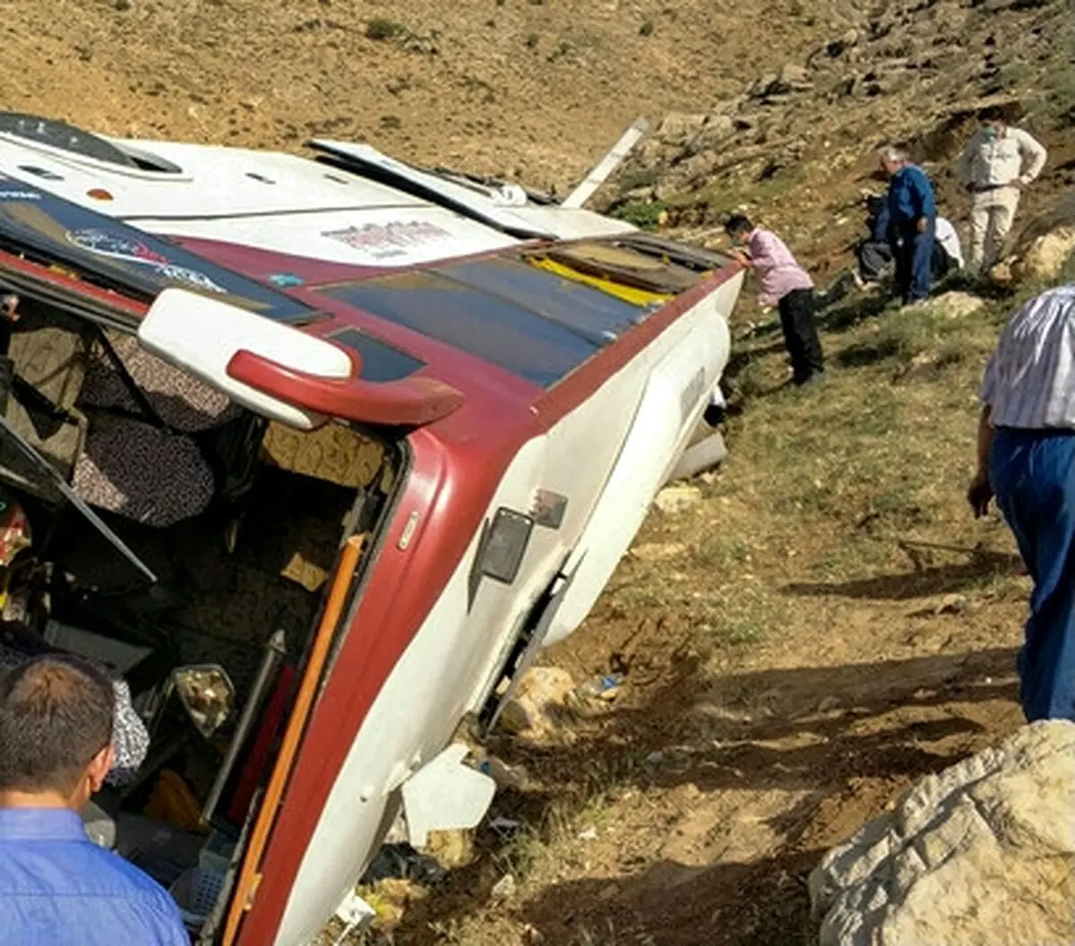 بازداشت راننده اتوبوس حامل خبرنگاران