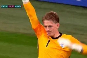 دانمارکی‌ها هدیه پیکفورد را پس دادند