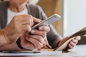 جزئیات واریز مرحله پنجم وام بازنشستگان | 50 میلیون تومان به حساب بازنشستگان نشست 