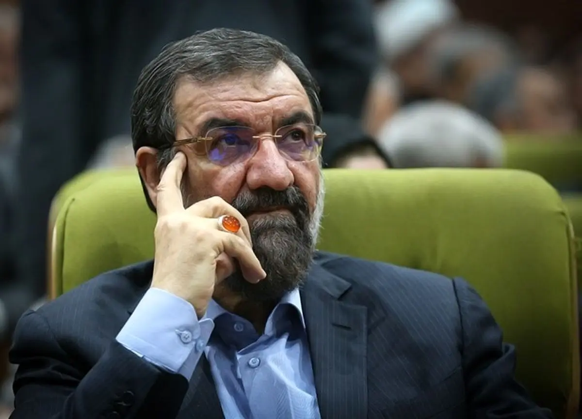محسن رضایی جا پای احمدی نژاد گذاشت