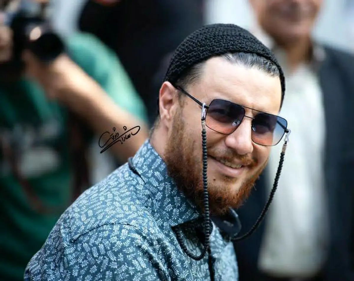 لباس عجیب جواد عزتی در ملاعام همه رو شوکه کرد | آقا با این حرکت فولش حسابی سوژه شد