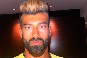 خودنمایی رامین رضاییان با بدنش + فیلم