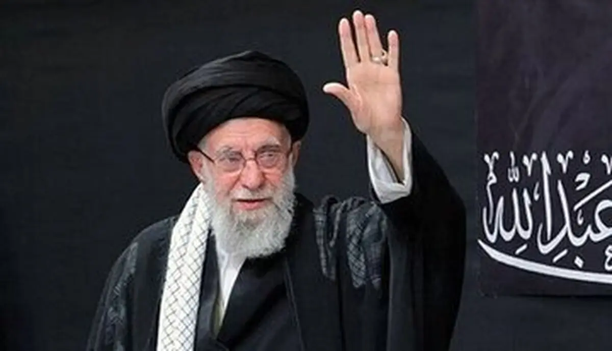 فیلمی از شوخی های رهبر شهید و صحبت با کودکان