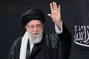 فیلمی از شوخی های رهبر شهید و صحبت با کودکان