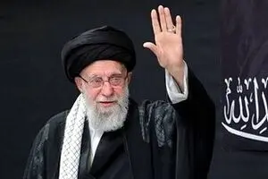 تصویری دیده نشده از وسایل شخصی رهبر شهید انقلاب + عکس