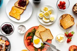 صبحانه مفید برای عملکرد مغز