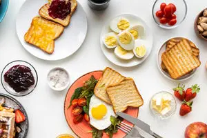 صبحانه مفید برای عملکرد مغز