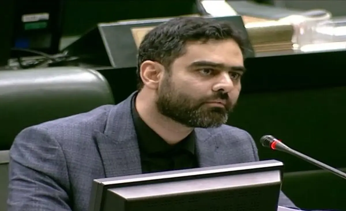 ادعای عجیب ثابتی نماینده مجلس:‌ قرار است دولت نرخ سوم بنزین را با ۵۰۰ درصد افزایش اعلام کند!!