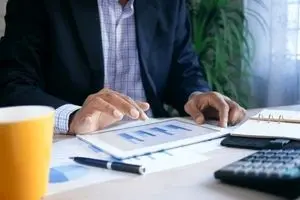 وام بازنشستگان ۵۰۰ میلیونی بدون ضامن با کارت رفاهی | فرصت عالی برای بازنشستگان