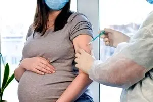 زنان باردار چه زمانی واکسن کرونا بزنند؟