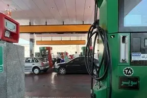 تغییرات قیمت بنزین در راه است؟ | همه چیز درباره بنزین سوپر 