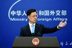 موضع چین درباره انتخاب سومین رهبر انقلاب