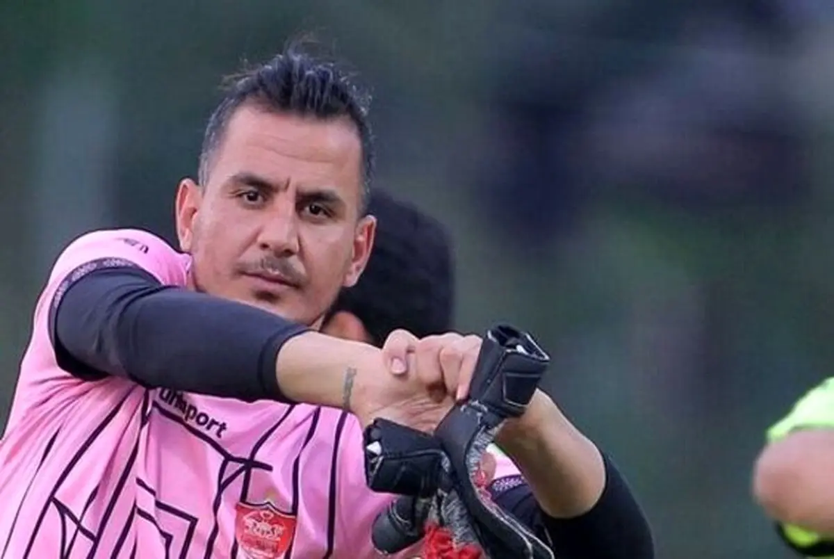 حمله حامد لک به رکورد دروازه‌بان استقلال