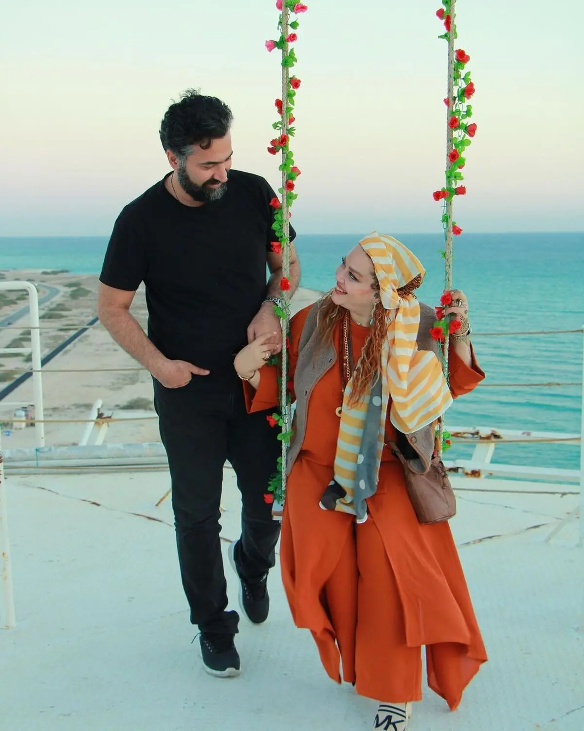 فیلم عاشقانه و جنجالی بهاره رهنما و حاجی