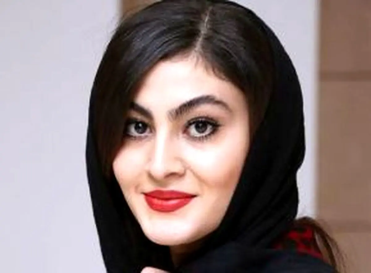 مریم مومن با لباس ورزشی در قطر | مریم مومن با تیپ جنجالی به قطر سفر کرد
