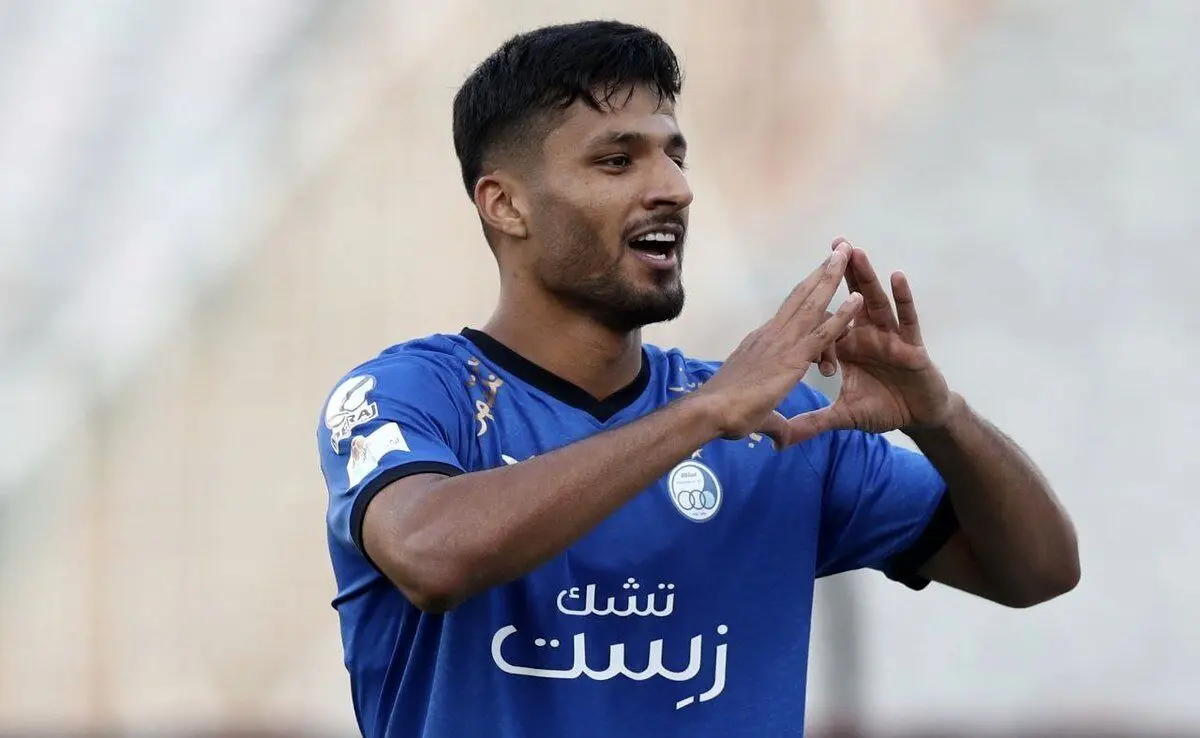 ستاره استقلال قبل دربی در راه پرتغال