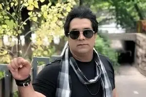 اجرای سوزناک خواننده معروف در مراسم ختم امید جهان + ویدئو