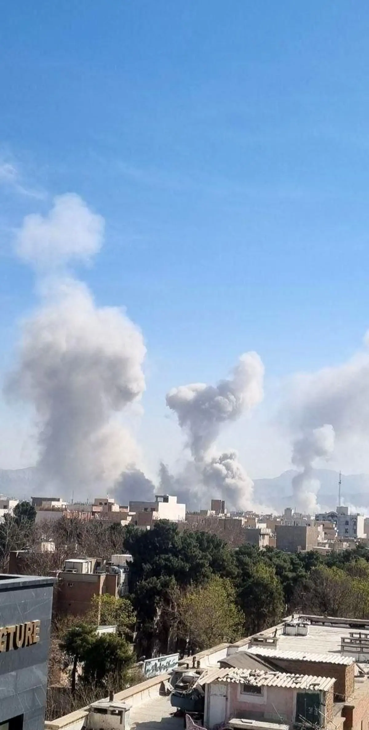 عکسی از انفجارهای دقایقی پیش در شرق تهران