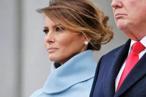 رفتارهای عجیب ملانیا ترامپ در بریتانیا +عکس