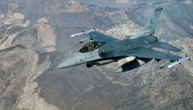 هشدار خلبان جنگنده F16 آمریکا درباره موشک های ایران