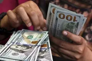 افزایش عجیب قیمت دلار آزاد اول صبح ۱۱ آبان‌ماه ۱۴۰۴ | دلار 2000 تومان گران شد