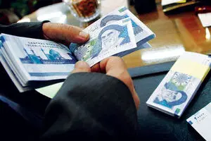 پیشنهاد جنجالی درباره افزایش حقوق کارمندان و بازنشستگان | افزایش حقوق ۱۴۰۵ با فرمول طلا؟